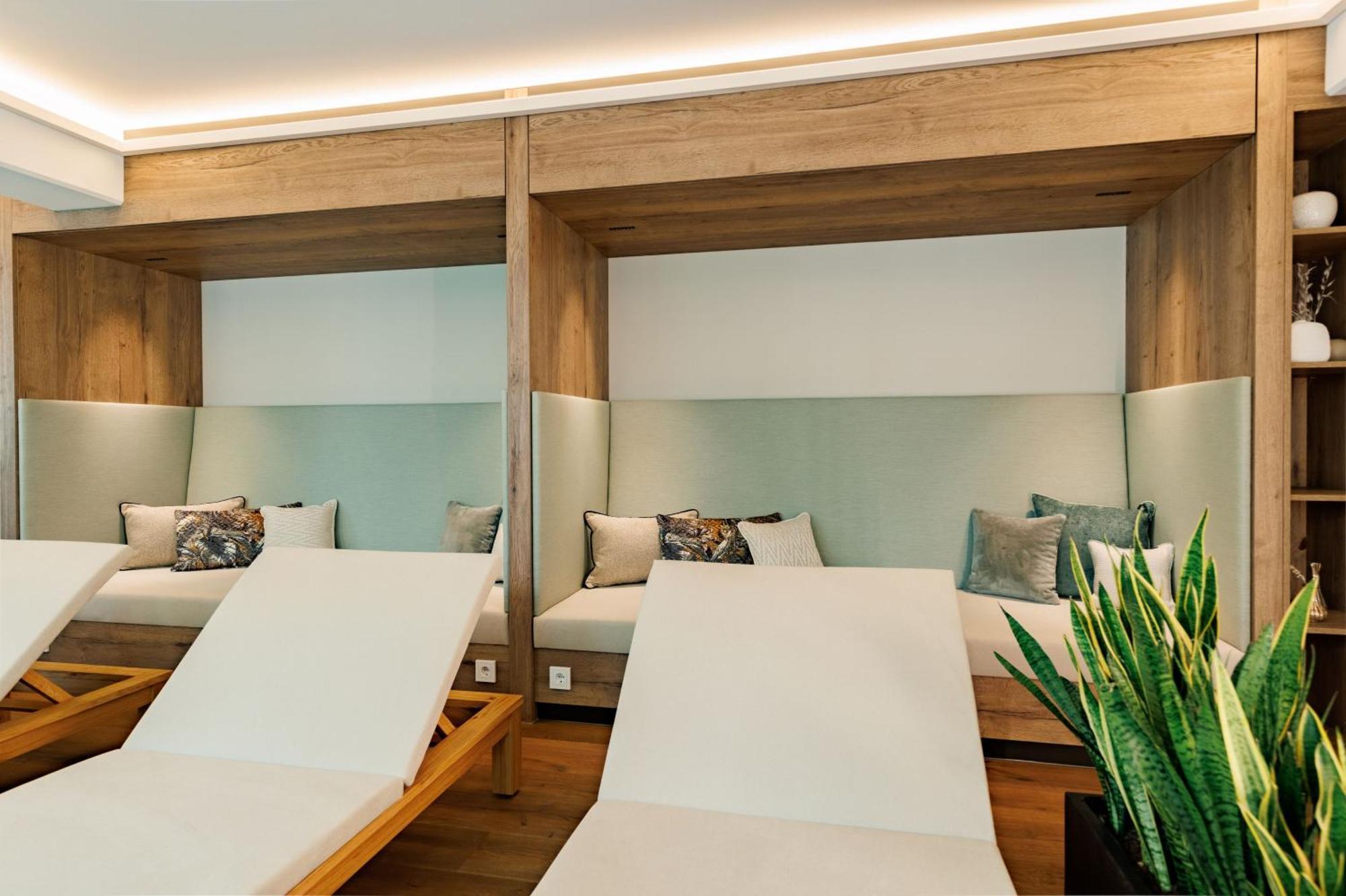 Wellnesshotel Sanct Bernhard Bad Ditzenbach Exterior photo